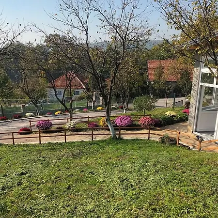Vikendica Kozlovac Holiday home Tuzla